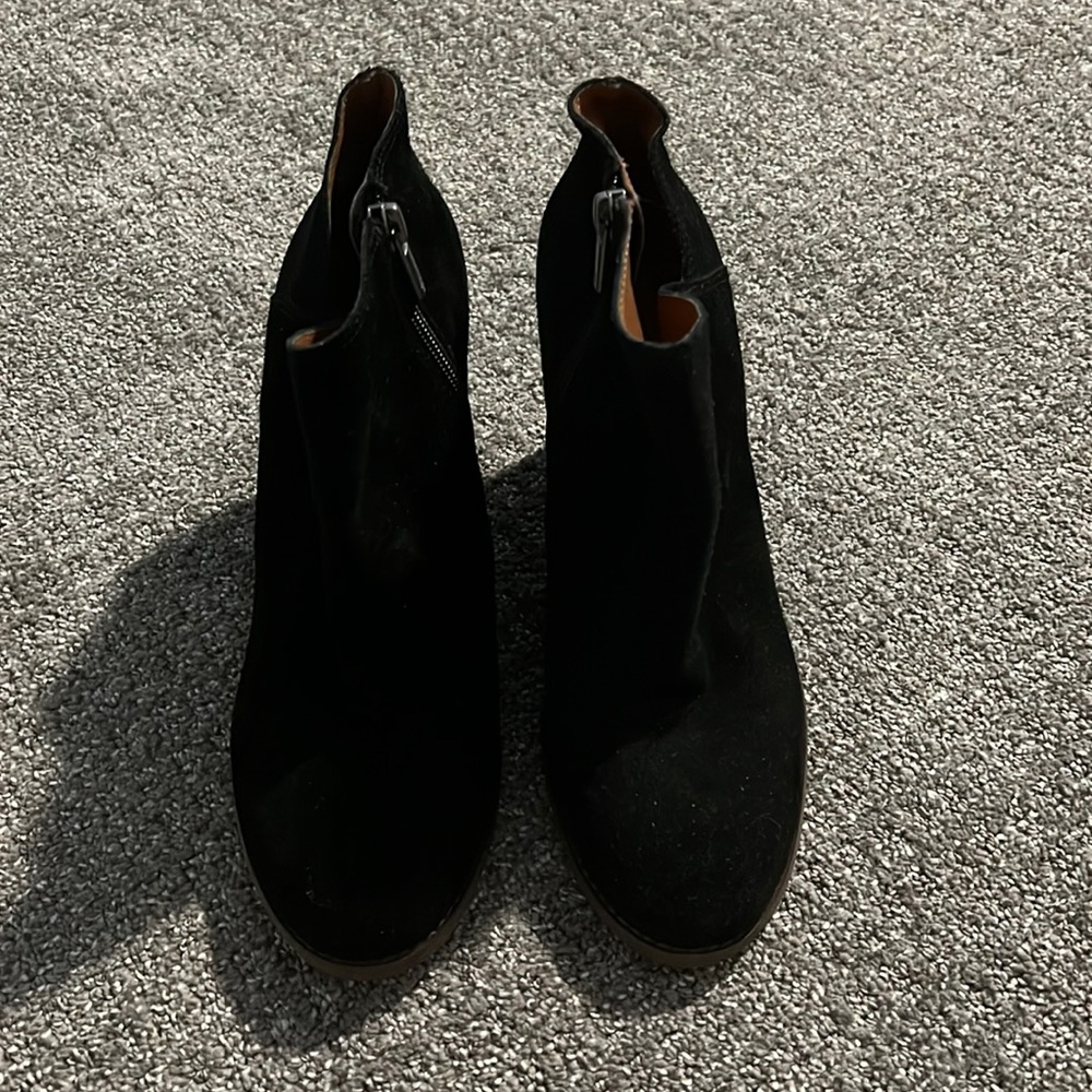 Black/brown wedge bootie